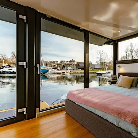 船屋 Sopra L'acqua - Houseboat